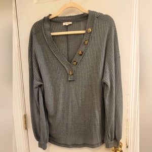 LaMiel NWOT Waffle Knit Henley Style Top Med